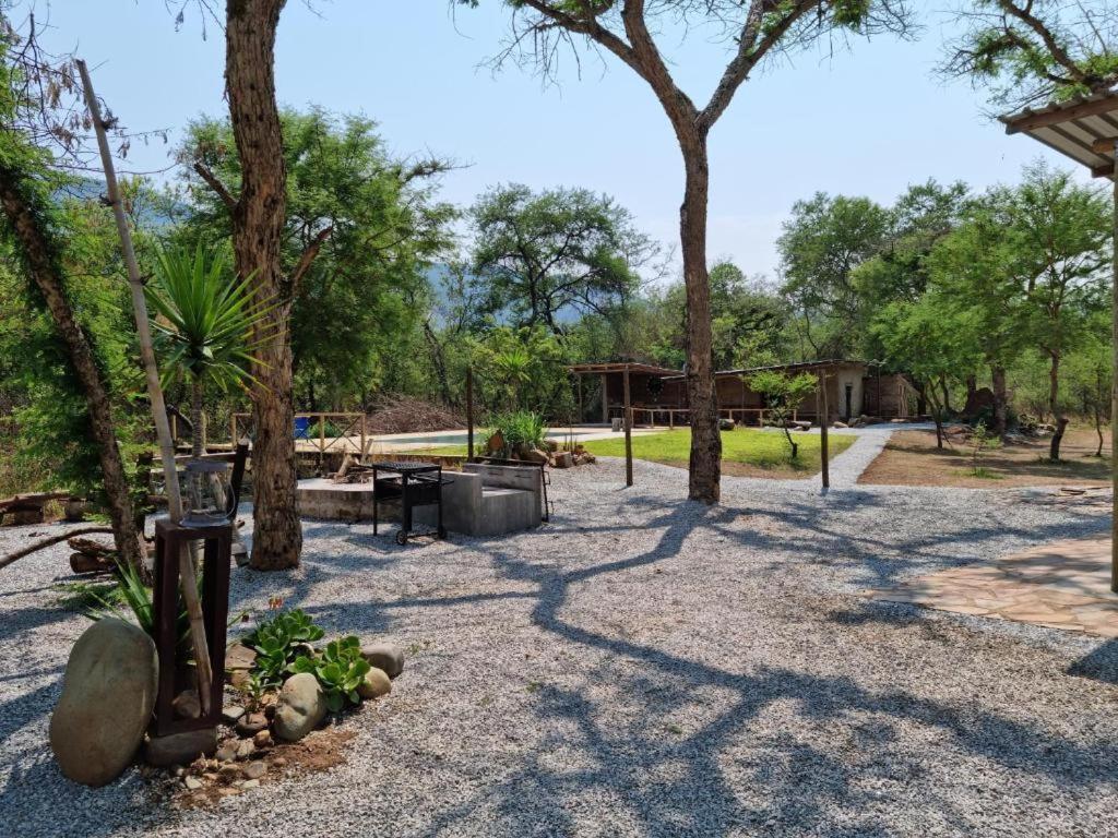 Crocodile Sands River Lodge Mbombela Екстер'єр фото